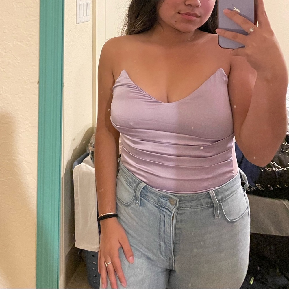 Strapless body suit